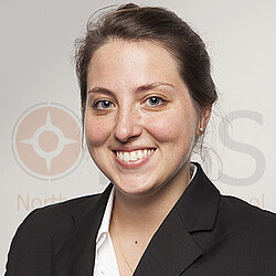 Portraitfoto von Isabella Wojtowicz, Mitarbeiterin der Studierendenadministration