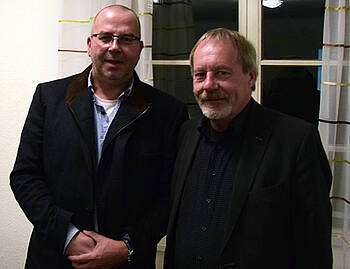 Arndt Malyska, der Geschäftsführer der Hamburger Hochbahn-Wache GmbH, mit Prof. Dr. Reimer Eggers, dem Studiengangleiter Sicherheitsmanagement an der NBS.