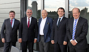 V.l.n.r.: Rainer Schulz, Bernd Aufderheide, Dr. Ronald Crone, Prof. Dr. Markus Peskes und Prof. Dr. Claus Herfort