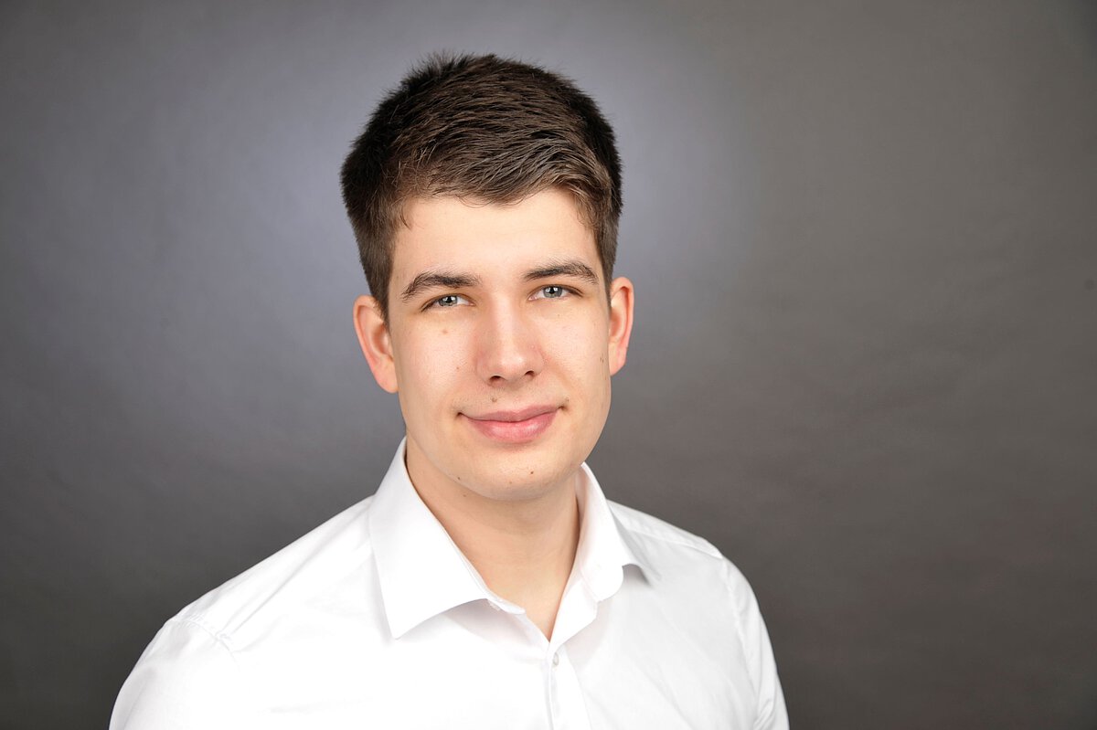 NBS Northern Business School | Max Winter gewinnt den Preis der ...