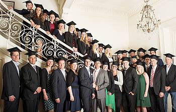 Absolventenfeier im Sommer 2014 im Anglo-German Club: Wir gratulieren allen Absolventen!