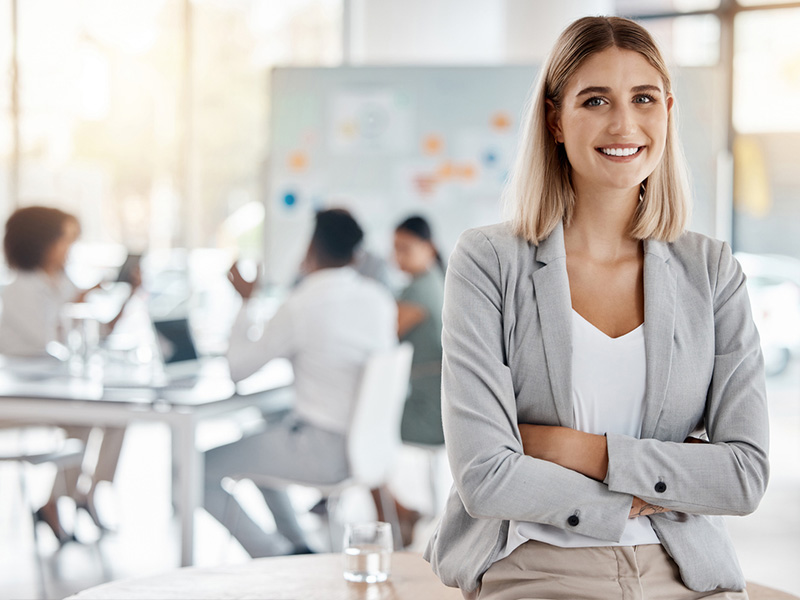 Personalreferentin am Arbeitsplatz